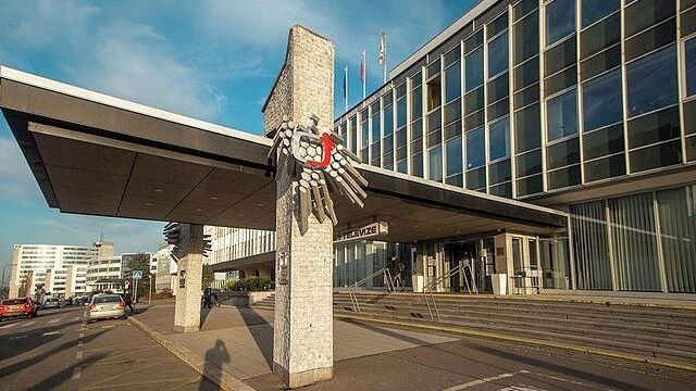 Co s Českou televizí? Změnit financování, reformovat, nebo zrušit? - Médium.cz